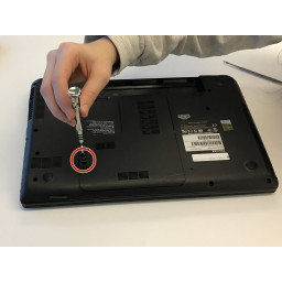 Замена задней крышки Toshiba Satellite C55Dt-A5306